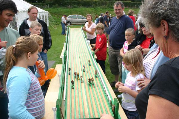 misc8.jpg - Horseracing