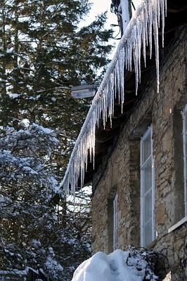 icicles1.jpg