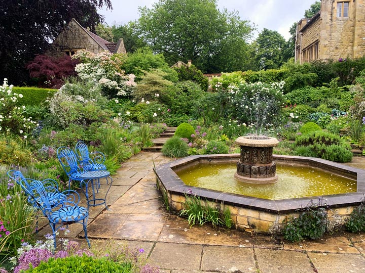Fountain in the rain