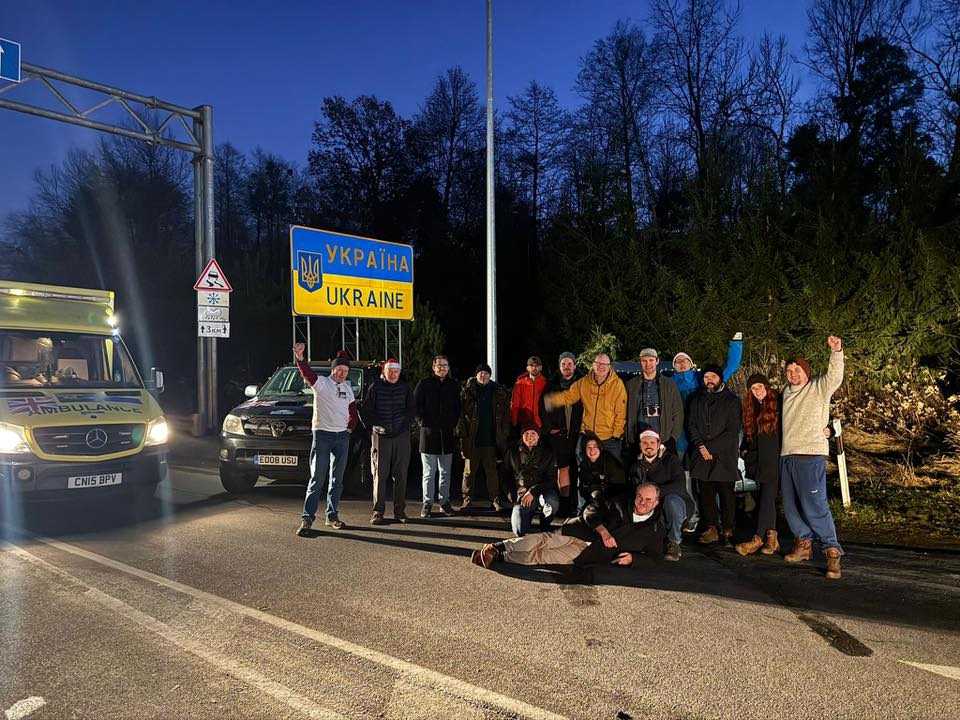 group photo at Ukraine border